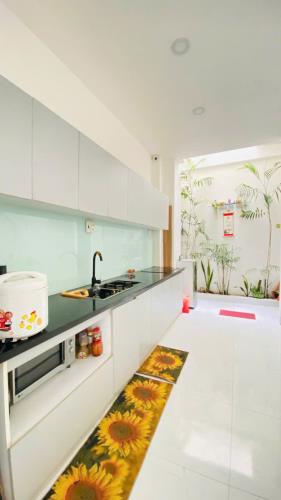 cần  bán căn nhà mới Đất Lành đường 13m dt 110m2 bán : 3ty Call me : Trinh - 1