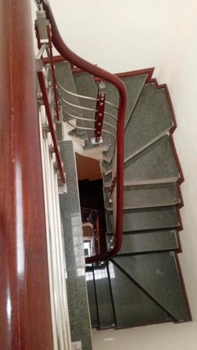 CHÍNH CHỦ BÁN NHANH CĂN NGỌC THỤY 30M X4T . GIÁ 5,5 TỶ( CÓ TL) - 1