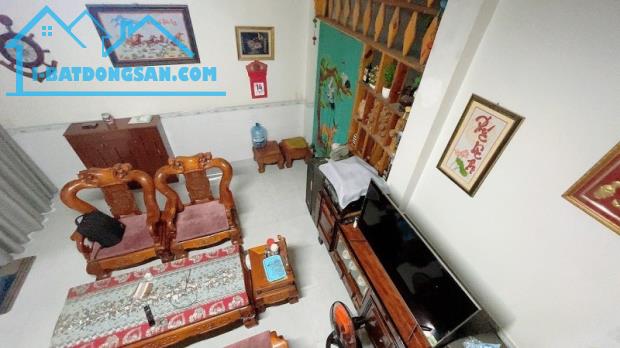 Bán nhà 3 tầng, 89m², 7.9 tỷ, Q.9, đường Đình Phong Phú - 1