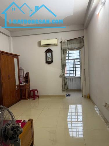 NHÀ 3 TẦNG - 96 M2 - ĐƯỜNG THÔNG XE HƠI 7 CHỖ - 2 XE HƠI NGỦ TRONG NHÀ - BÙI VĂN NGỮ - HIỆ - 4