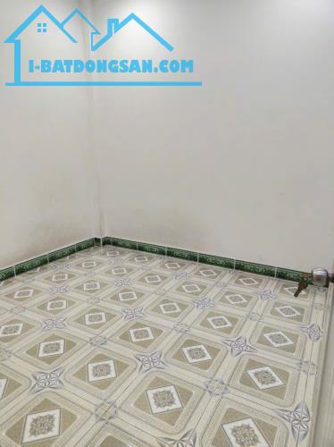 Hot! Nhà đẹp Trường Thọ, Thủ Đức – 2PN – SHR – cách hẻm xe hơi 1 căn – chỉ 3.45 tỷ - 3