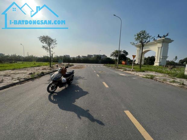 Phù Khê, 4,5 tỷ, 90m2, đẹp, nhiều tiện ích

Khu đô thị mới Phù Khê, đang chờ đón chủ nhân - 1