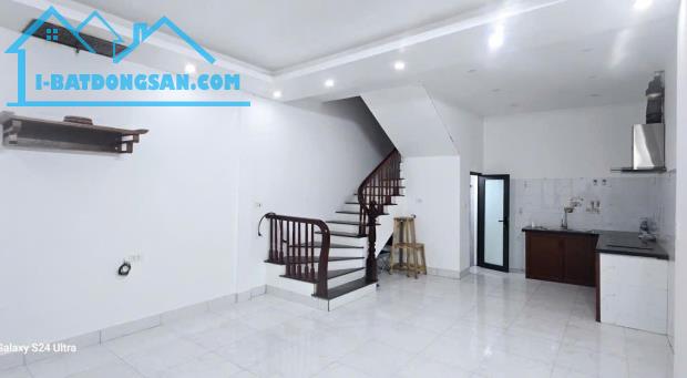 Bán Căn Nhà Tam Trinh Xây Mới 2 Tầng 2 Phòng Ngủ Giá 2.68 Tỷ Nhà Chưa Sổ - 1