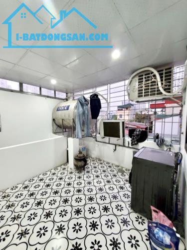 Nhất vị trí, nhì nhà đẹp, Hộ khẩu HBT, 4 tầng 3 ngủ giá 5,85 tỷ, nhà 2 thoáng, full nội th - 4