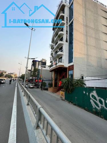 Bán nhà mặt phố Âu Cơ dt 956m 2 tầng 18m mặt tiền 330 tỷ Tây Hồ  ,