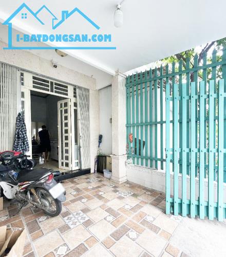 Nhà Hẻm Xe Tải 6m, Trường Chinh, Tân Bình, 8x17m, 131m2, chỉ 15.9 tỷ TL - 1
