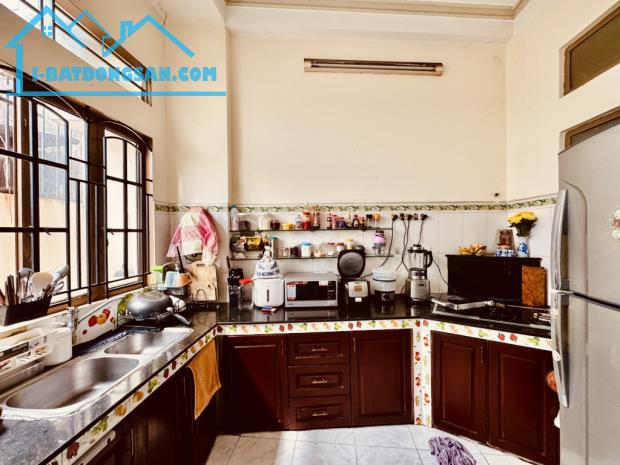 Bán nhà phú nhuận nguyễn đình chính phường 8 nhà 83m2 nganng 8m 3 tầng 4pn chỉ 11,5 tỷ - 3