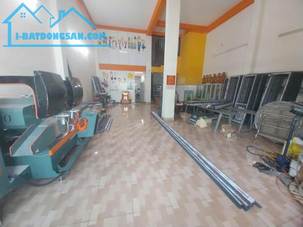 CHO THUÊ NHÀ MẶT TIỀN 3.5 TÂNG SÁT HÔNG BẾN XE TRUNG TÂM ĐÀ NẴNG