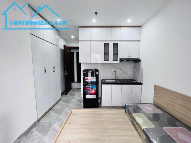 BÁN TÒA CHDV PHỐ CẦU GIẤY - 172M² x 9T THANG MÁY- 44 PHÒNG - DOANH THU 270TR/THÁNG - 43 TỶ