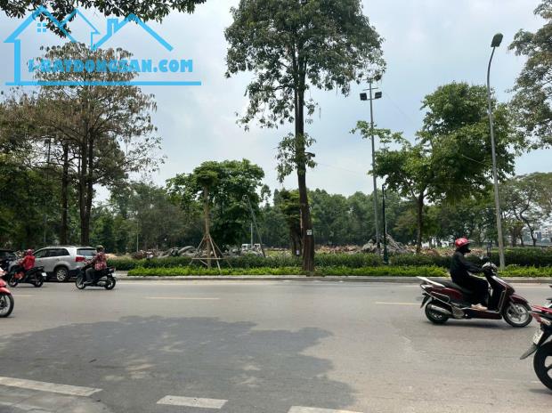 Nhà phố Thanh Nhàn,TT quận HBT, 6 tầng thang máy, 2 thoáng - ô tô, nội thất xin 40m2-121ỷ