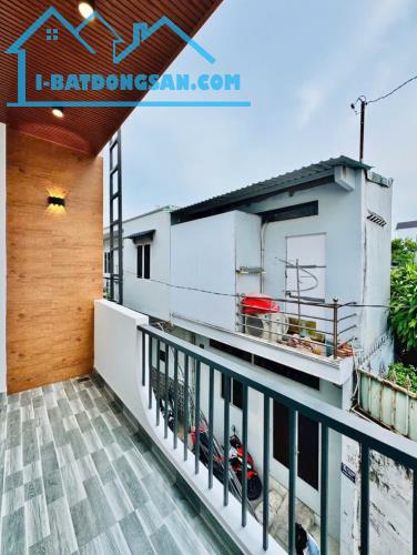 Gần Chợ BÀ CHIỂU, Nhà 2 MẶT TIỀN, 3PN, NỞ HẬU, hoàn công, 4x tỷ - 4