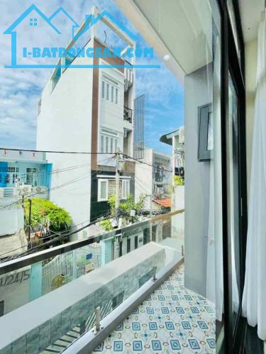 Chính chủ, bán gấp, nhà riêng tại Nguyễn Xí, 80m2 Giá 3tỷ188, 4PN, 5WC, chân cầuBình Triệu