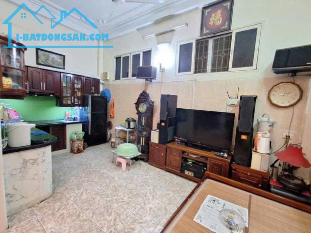 THỤY KHUÊ - NHÀ ĐẸP Ở LUÔN - THOÁNG MÁT - CHỦ TẶNG LẠI NỘI THẤT - 60M² NHỈNH 10 TỈ - 1