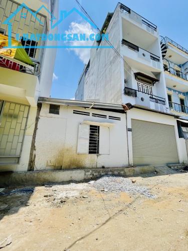 CHỈ 7 ĐỒNG 💰 – NHÀ 2 MẶT TIỀN XE HƠI – QUẬN 7 – VỊ TRÍ ĐẸP KHÓ TÌM! - 1