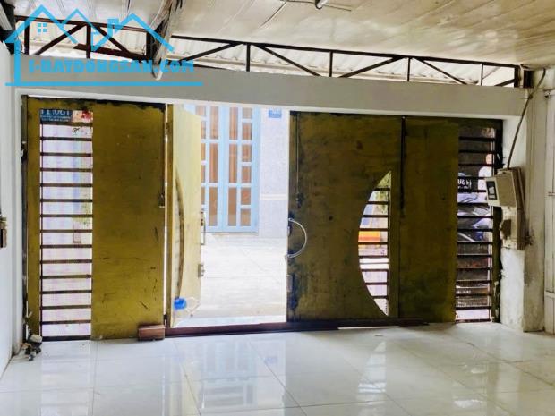 CHỈ 7 ĐỒNG 💰 – NHÀ 2 MẶT TIỀN XE HƠI – QUẬN 7 – VỊ TRÍ ĐẸP KHÓ TÌM! - 2