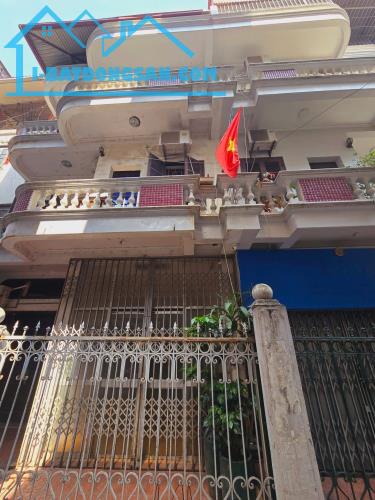PHÂN LÔ ĐỘI NHÂN - GARA Ô TÔ - THÔNG SỐ ĐẸP - DT 92m2 4 tầng MT 7m Giá 15.5 tỷ - 1