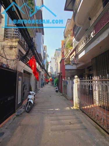PHÂN LÔ ĐỘI NHÂN - GARA Ô TÔ - THÔNG SỐ ĐẸP - DT 92m2 4 tầng MT 7m Giá 15.5 tỷ - 2