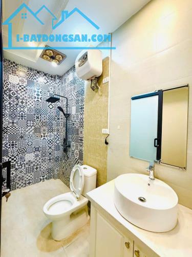Nhà  đẹp , 40m,MT4m,  còn mới giá hơn 6 tỷ,ngõ rộng tại Ngọc Thuỵ - 3