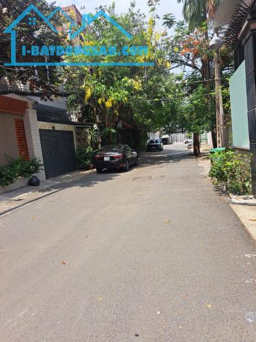 BÁN NHÀ KHU KIỀU ĐÀM - HIM LAM, 6 TẦNG, QUẬN 7
Diện tích: 6.3x14m
Giá: Nhỉnh 16 tỷ