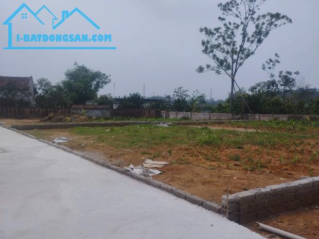 HOT !!! SỞ HỮU NGAY LÔ ĐẤT ĐẸP - GIÁ SIÊU ĐẦU TƯ - Vị Trí Đắc Địa Tại Thôn Thú Trung, Xã - 4