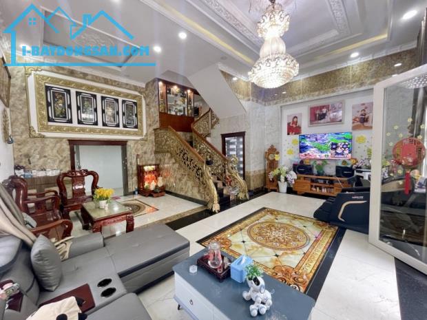 Biệt Thự 4 Tầng BÌnh Hưng Hòa -100m2(7.5 x13m), 4 Phòng Ngủ master, giáp AEON Tân PHú