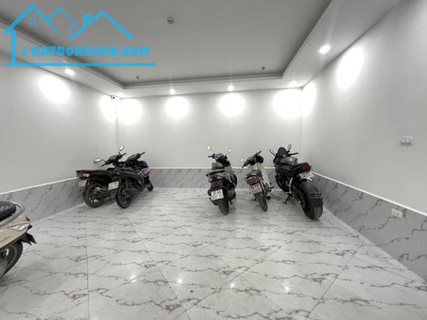 Nhà mới, đẹp – Dòng tiền – 16PKK. Đội Cấn, Ba Đình. 102mx7; MT 7m; Giá 26.5 tỷ GÀ ĐẺ TRỨNG