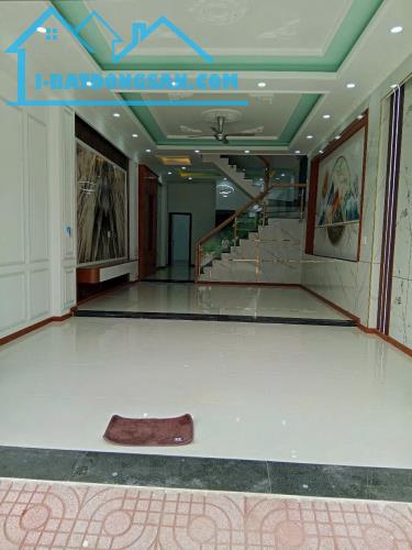 Nhà sổ riêng hoàn công mới xây 2 lầu 1 trệt 5.8 tỷ/100m1 - 1