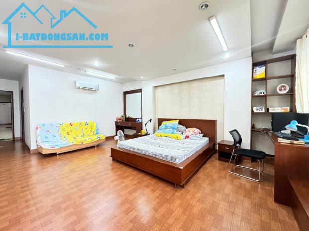 Bán Biệt Thự KDC Nam Long, Tân Thuận Đông
Q7, 120M2, 4PN chỉ 18,2 tỷ - 3