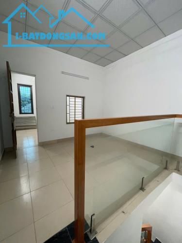 Bán nhà 2 tầng gần QT Lam Sơn MT 4m ngõ ô tô 2.2x tỷ còn mới - 3