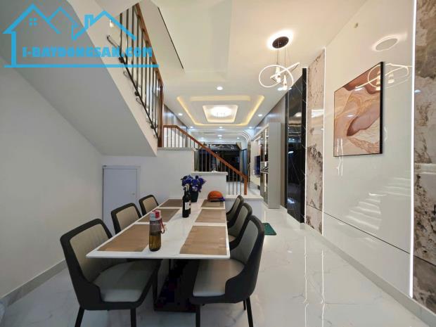 Bán gấp nhà 3 lầu hẻm ô tô Huyền Trân Công Chúa – 40m² – chỉ 5.3 tỷ