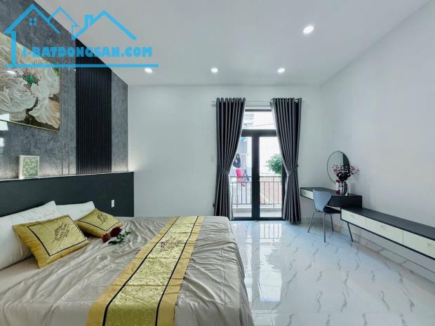 🔥🔥CHÀO BÁN SIÊU PHẨM ĐẸP TUYỆT, CÓ PHÒNG NGỦ DƯỚI TRỆT - ĐƯỜNG CÂY TRÂM - GÒ VẤP