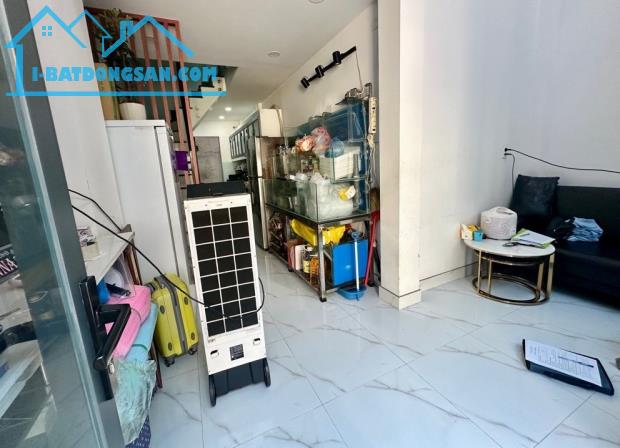 P5 Phú Nhuận–Nhà 4 Tầng-Mặt tiền 4m–Hẻm ba gác–Hoàn công đủ– 4.4 tỷ - 2