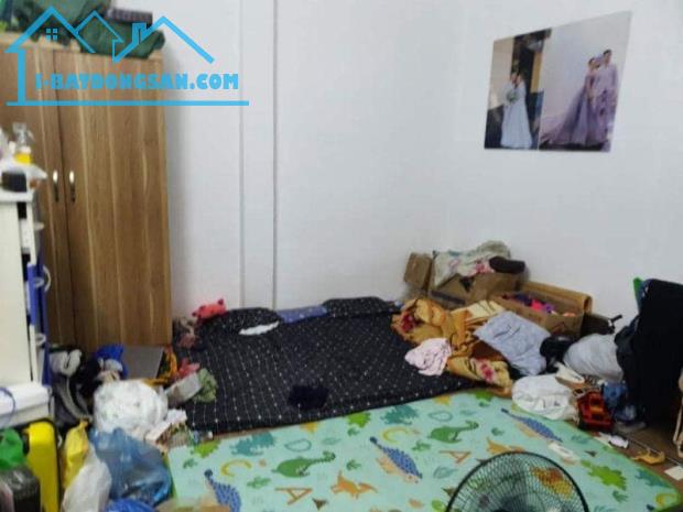 BÁN NHÀ NGÕ VĂN HƯƠNG ĐỐNG ĐA 25m 4T Mt 5m GIÁ 5 TỶ LÔ GÓC NGÕ THÔNG KINH DOANH. - 1