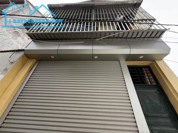 GIA LÂM - BÁN ĐẤT TẶNG NHÀ 2 TẦNG- Ô TÔ ĐỖ CỔNG- MẶT TIỀN KHỦNG- TƯƠNG LAI SÁNG- GIÁ 3 TỶ - 2
