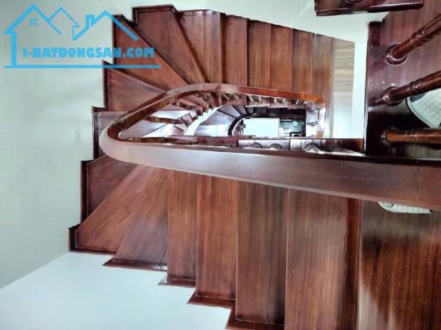 HIẾM! NHÀ MẶT NGÕ HỒNG TIẾN, THÔNG TỨ TUNG - 34 m2  - 3PN-NHỈNH 8 TỶ