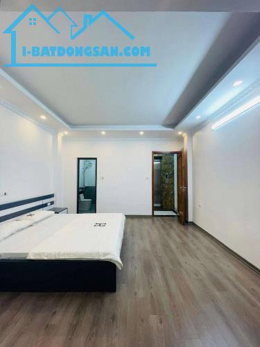 Bán nhà Phạm Văn Đồng 6 tầng 38m2 thang máy nhập, hai thoáng, ngõ rộng, kinh doanh, giá 8. - 2