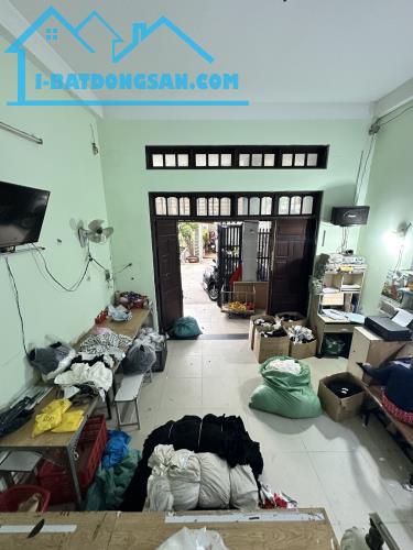 CẦN BÁN NHÀ 3 TẦNG MỸ HUỀ - TRUNG CHÁNH - HÓC MÔN ♦️85m2 - ngang 5m chỉ 5❌tỷ  Đường 8M thô - 4