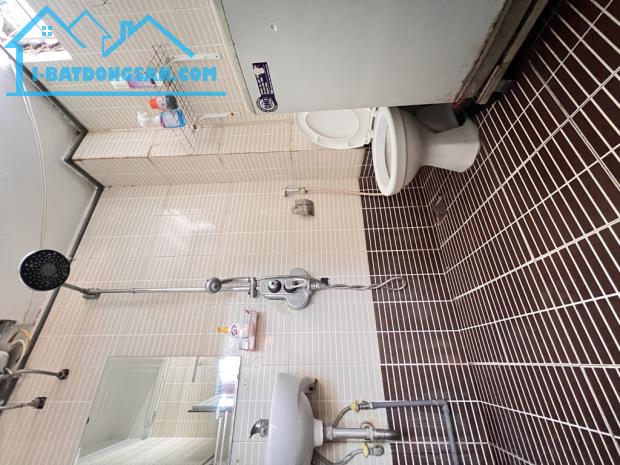 Bán Căn Hộ Nguyễn Văn Cừ, Long Biên 45m2, chỉ 3,25 tỷ - 2