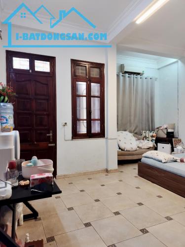 Bán nhà Kim Mã, Ba Đình, lô góc, ngõ thông, 47m2, 4 tầng, Mt 5.3m, chỉ 10.7 tỷ - 1