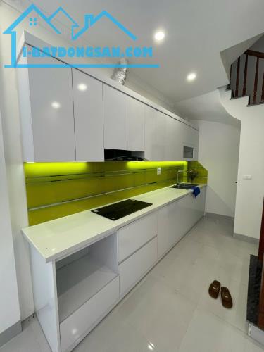 Bán Nhà Phố Tây Sơn 39,25m2 6 Tầng Ô Tô Qua Nhà Giá Chỉ Nhỉnh 7 Tỷ - 2