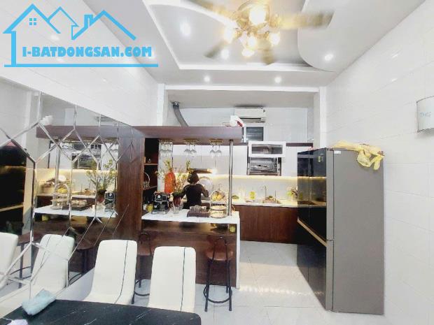 Nhà đẹp siêu hiếm tại phố Nguyễn Ngọc Vũ, q. Thanh Xuân diện tích 45m2 chỉ 9 tỷ - 1