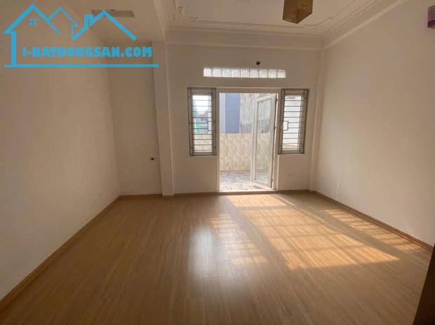 📣 Bán nhà 4 tầng Nguyễn Văn Cừ, Cách ô tô - Hồng Tiến 20m, 55m2, Ko QH, 6 tỷ 2 - 1