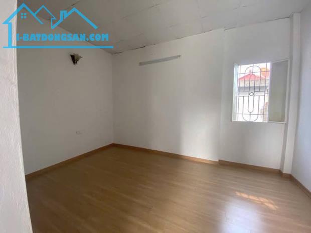 📣 Bán nhà 4 tầng Nguyễn Văn Cừ, Cách ô tô - Hồng Tiến 20m, 55m2, Ko QH, 6 tỷ 2 - 2