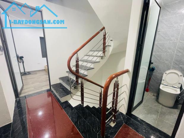 Bán Nhà Phố Đội Cấn 33/42m2 x 4 tầng, gần Phố ngõ nông rộng, căn góc 3 mặt thoáng, nhà - 2