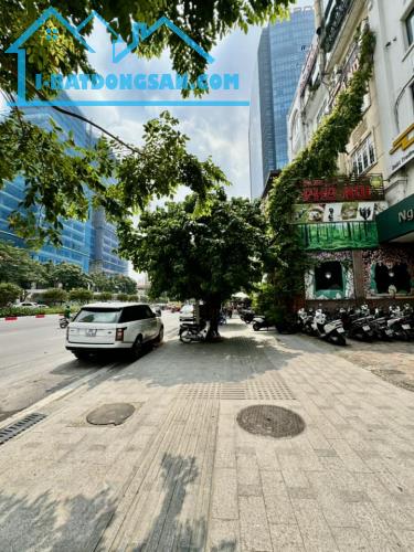 ⚜️ Nhà Hàng Mặt Phố Nguyễn Chí Thanh, Đống Đa, 112m2 8T Thang máy, MT 5m, Chỉ 65 Tỷ ⚜️