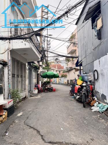 HOÀNG HOA THÁM P7 BÌNH THẠNH - HẺM RỘNG - NHÀ 2 TẦNG Ở NGAY - GIÁ 5.3 TỶ - 4