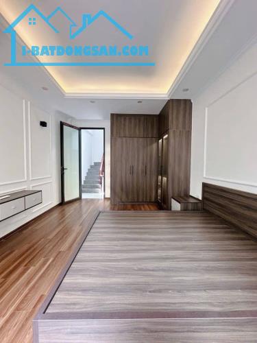 Bán nhanh nhà Ngọc Thụy, Long Biên 50m2, 5 tầng, 3.9m mặt tiền, VF3 đỗ cửa chỉ hơn 8 tỷ - 5