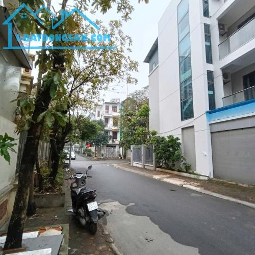 BÁN NHÀ LỀN KỀ La khê) Lê Trọng Tấn 51m2  4 tầng mặt tiền 4m 12.5 tỷ Hà Đông Hà Nội