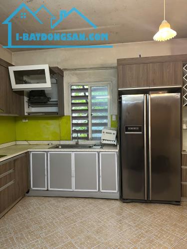 Cho thuê nhà Phố Yên Lạc, 5 tầng x 50m2, 5 ngủ, 18 Triệu làm VP, KD online, ở gia đình