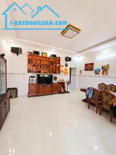 BÁN NHÀ NGÕ  QUẬN 9, PHƯỚC LONG B - 201M2 - SỔ HỒNG CHÍNH CHỦ - GIÁ HỜI - 2